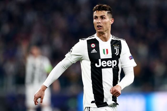 FOOTBALL LOVERS!! If Cristiano Ronaldo Leaves Juventus, Which Club Should He Join?